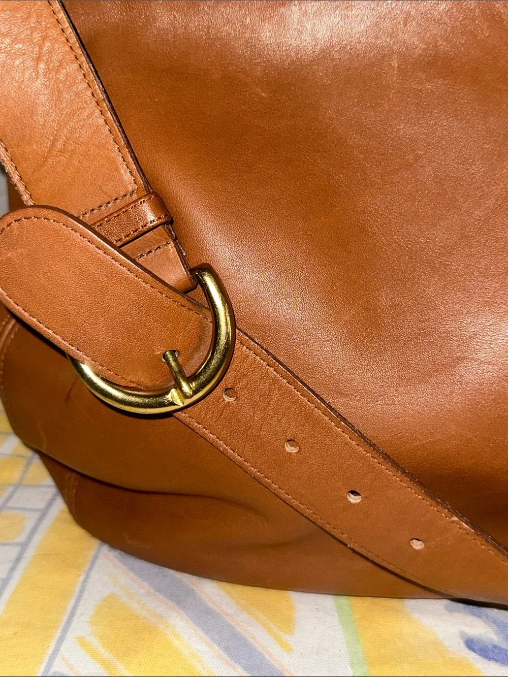 Vintage Coach Brown Leather Shoulder Bag with Brass Ring Detail #4161